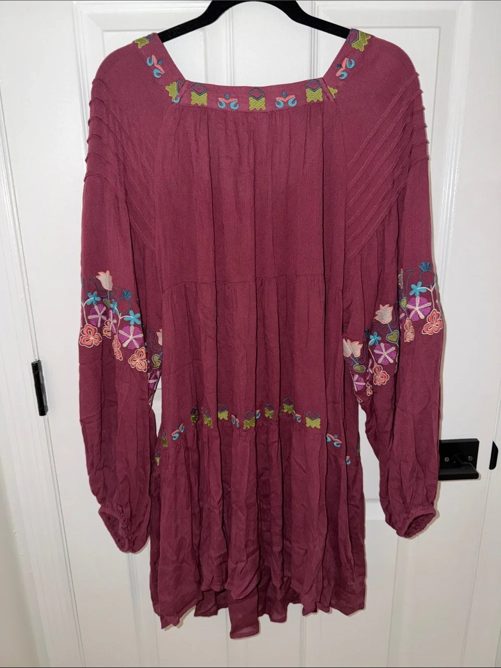 easel long sleeve